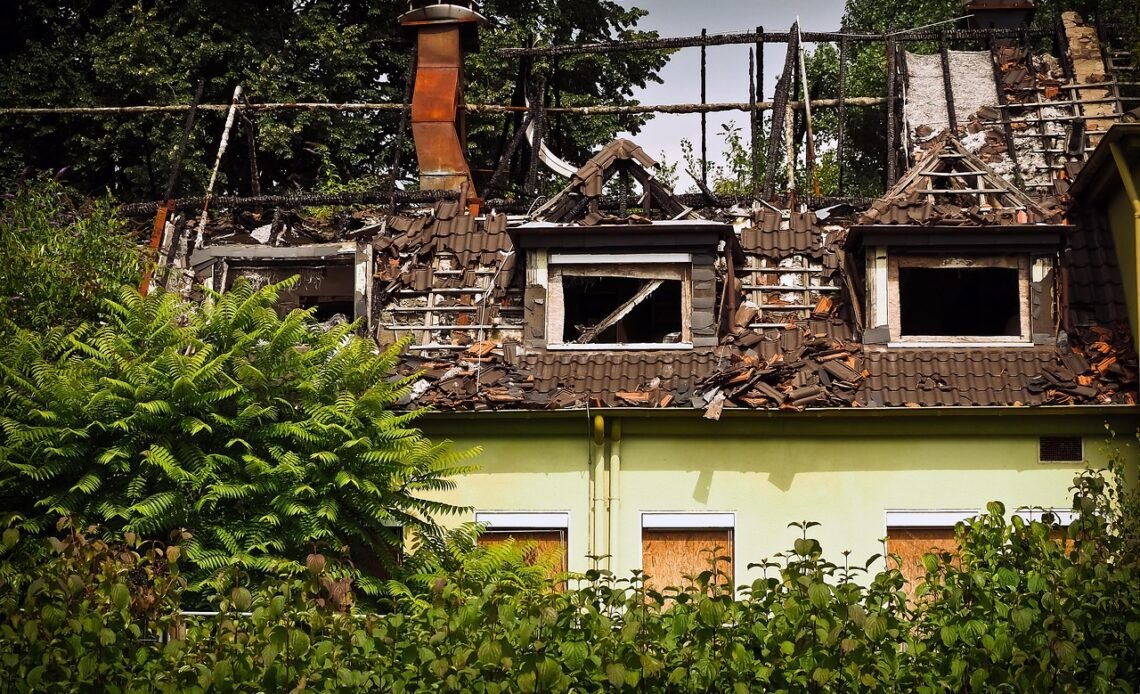 Jaka papa na deskowanie pod gont